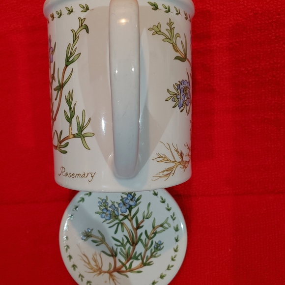 🌟 Porcelain Tea Coffee Mug with Matching Lid - Picture 4 of 5